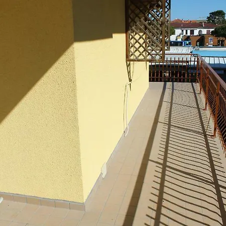 Apartamento Andrea 23 *